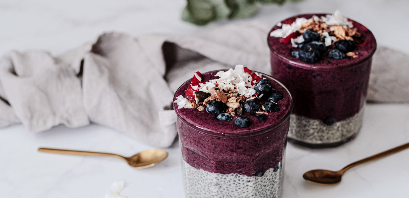 Blueberry cardamom chia smoothie