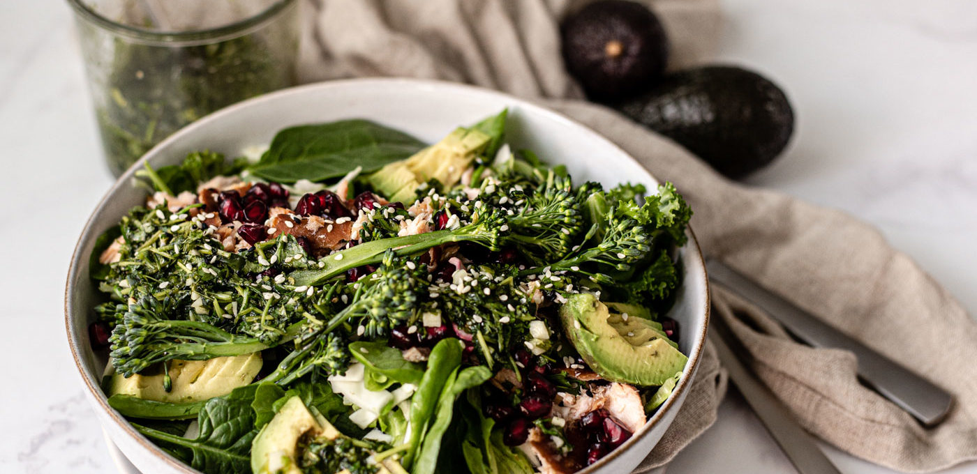 Salmon salad with chimichurri