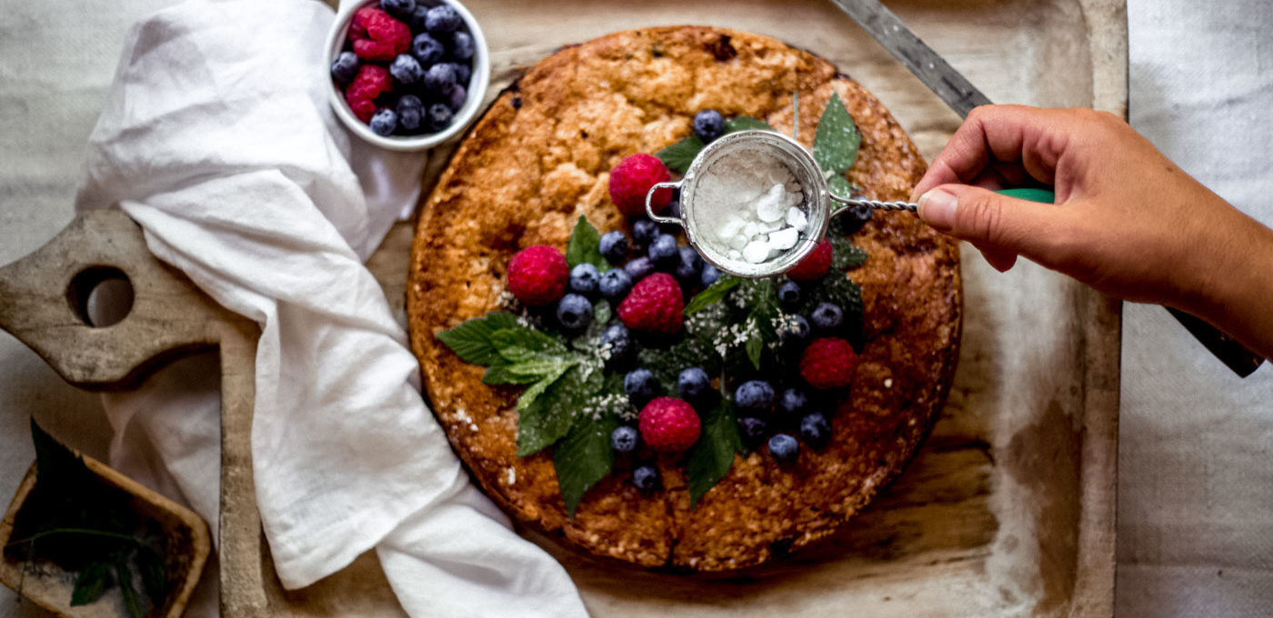 Cardamom cake