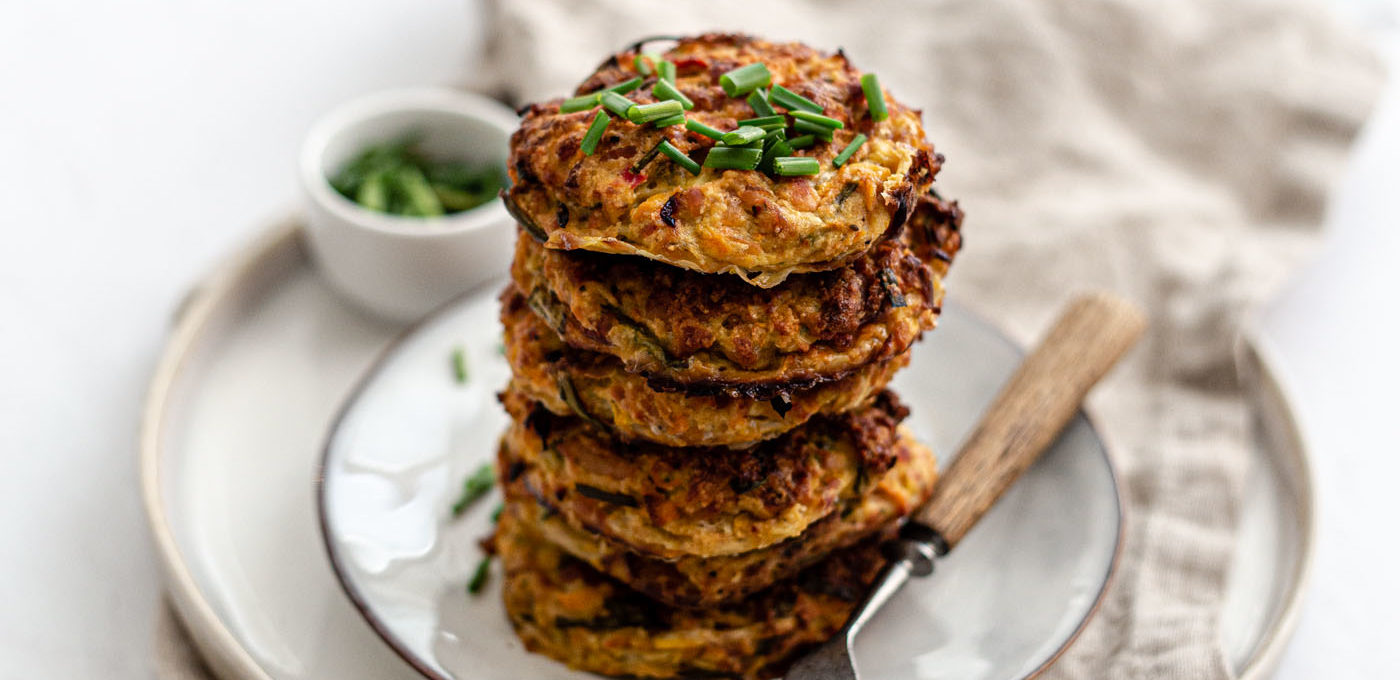 Zucchini-carrot-halloumi fritters