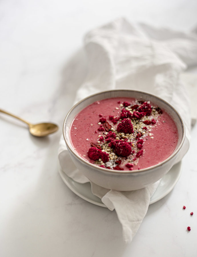 Redcurrant-Raspberry-Rhubarb smoothie