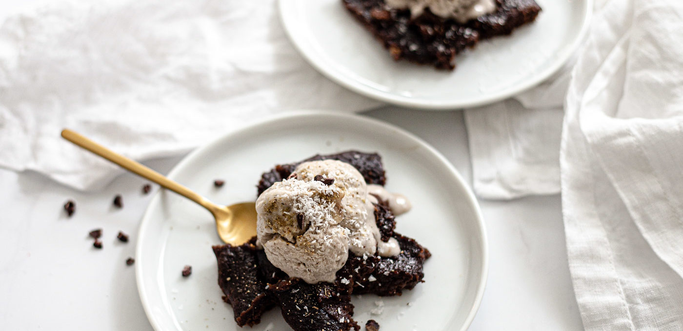 Healthy mud cake + Coconut ice cream