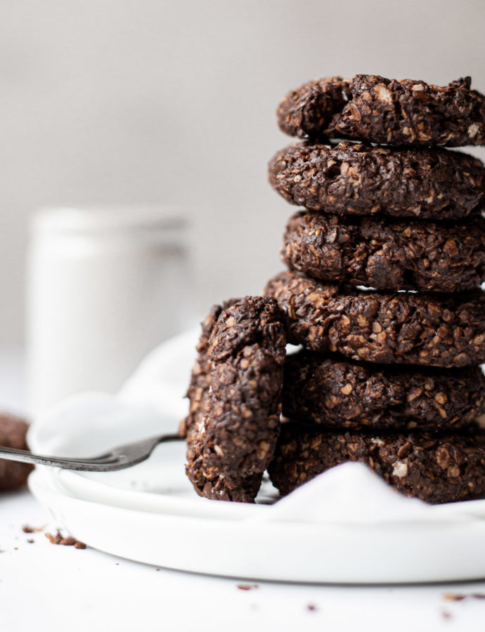Chocolate oat cookies