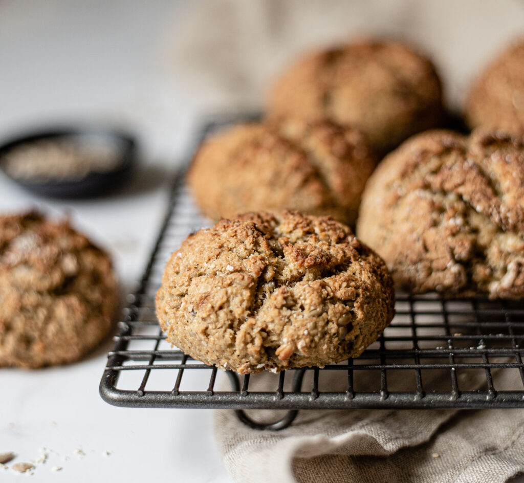 Gluten-free over-night oat buns