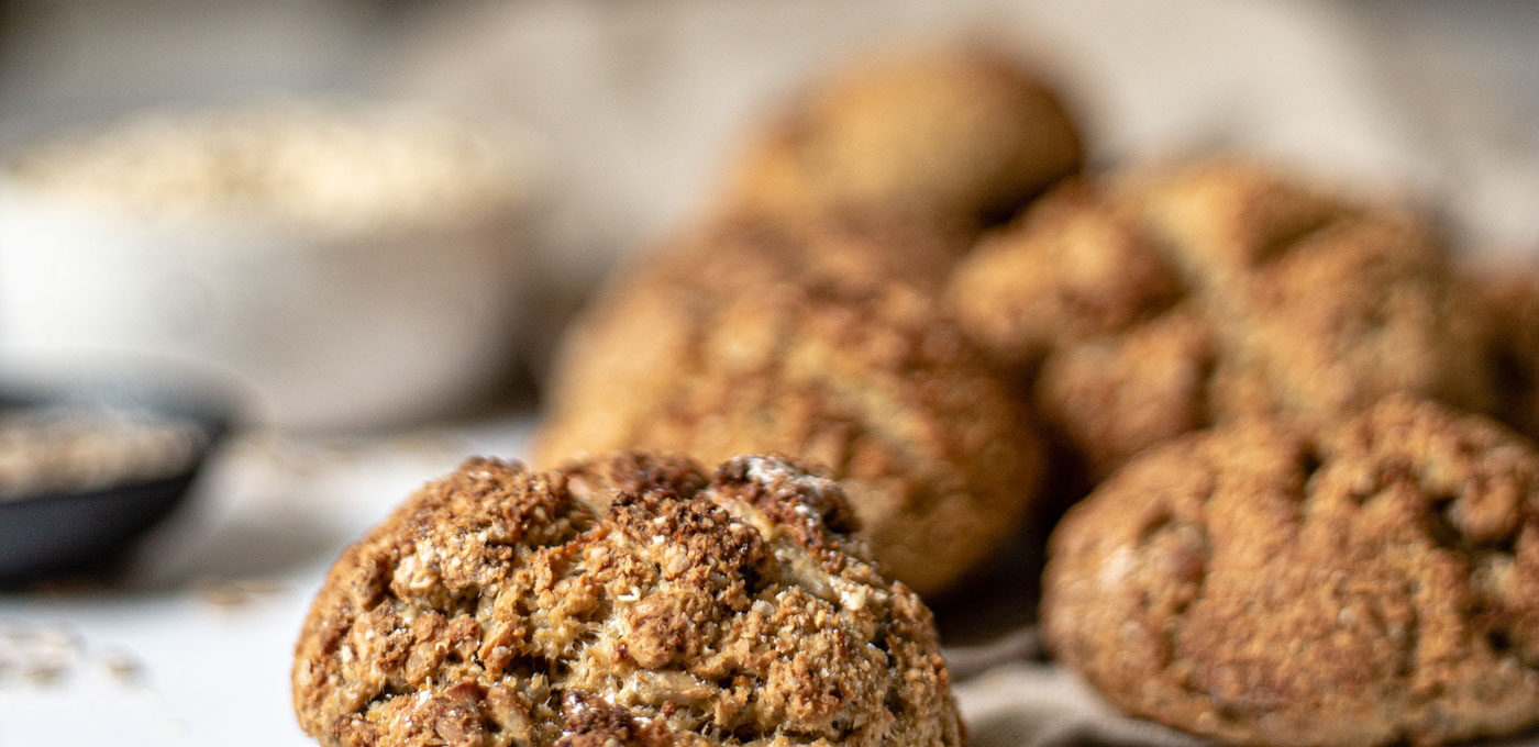 Gluten-free over-night oat buns