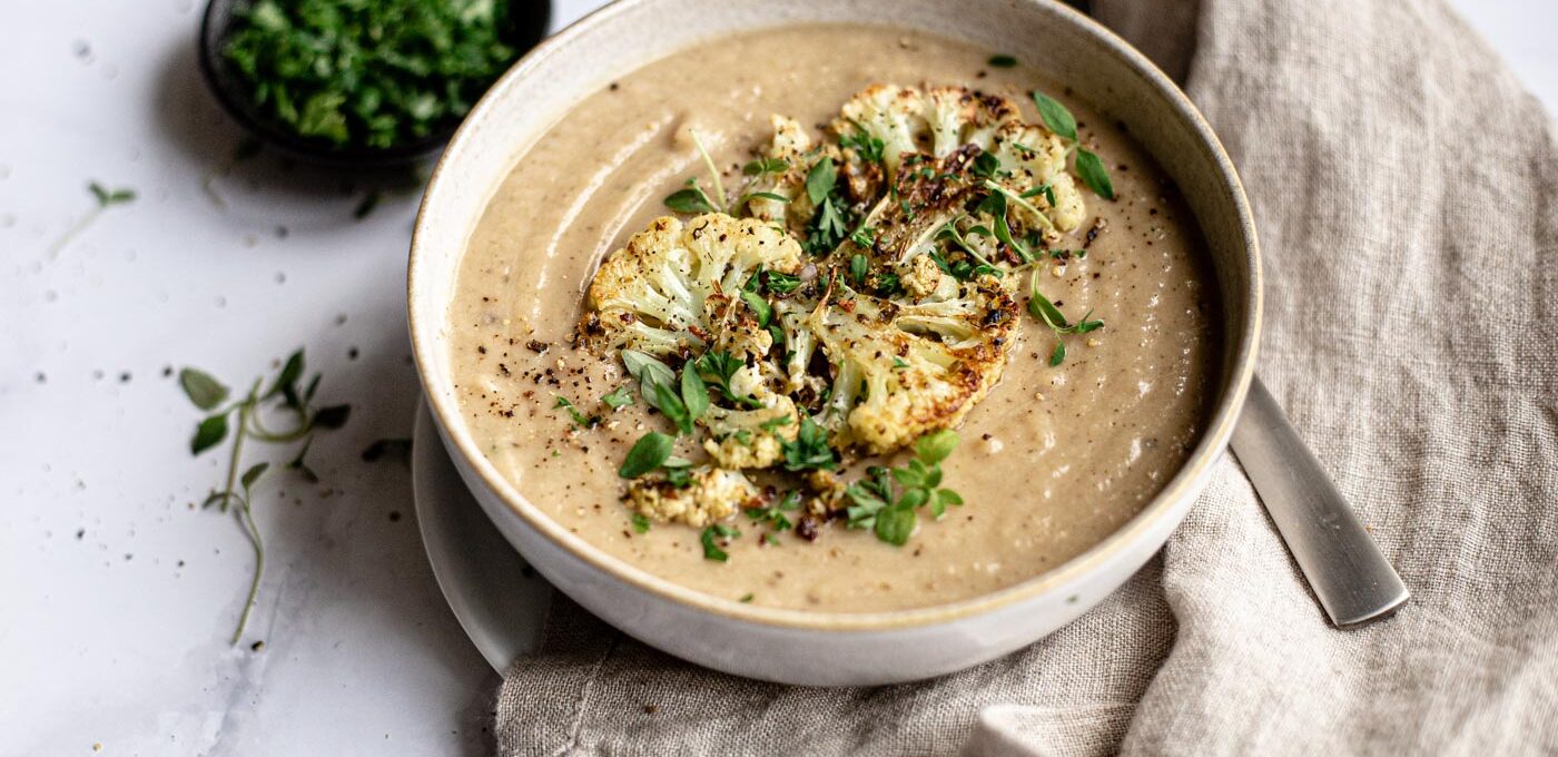 Healthy Vegan roasted cauliflower soup